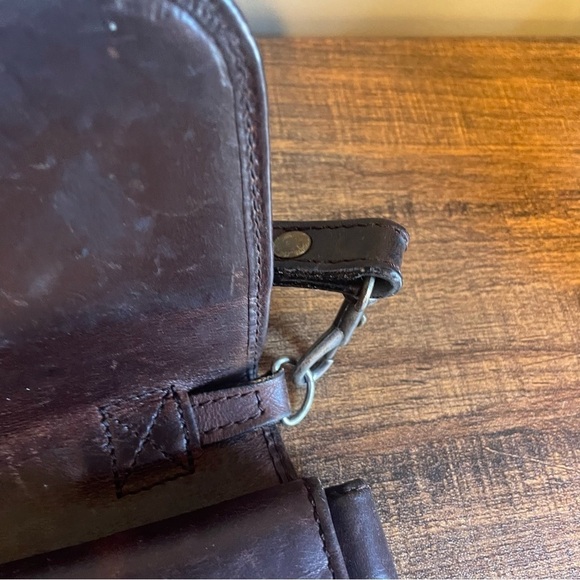 Vintage Dark Brown Leather Tri Fold Crossbody Wallet - Picture 4 of 12